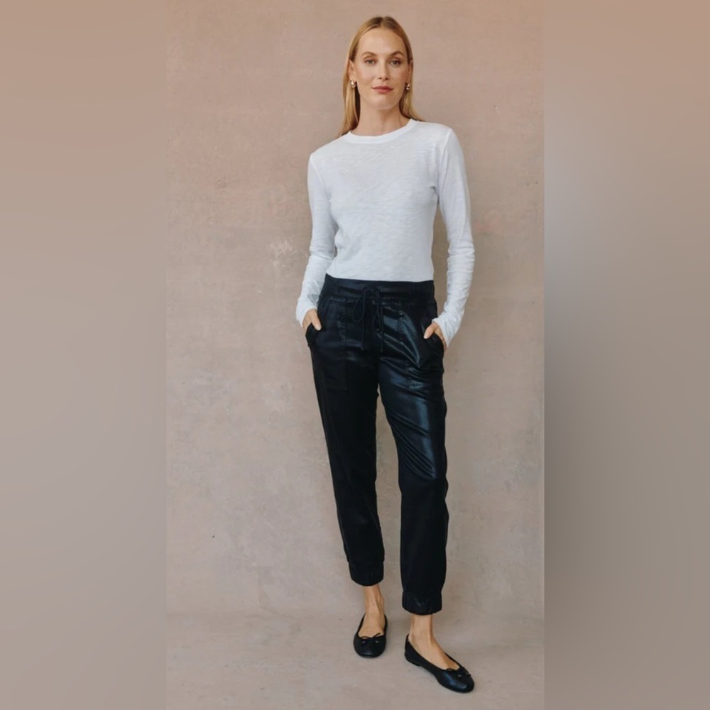 Bella Dahl - Chelsea Luxe Pocket Jogger - Black